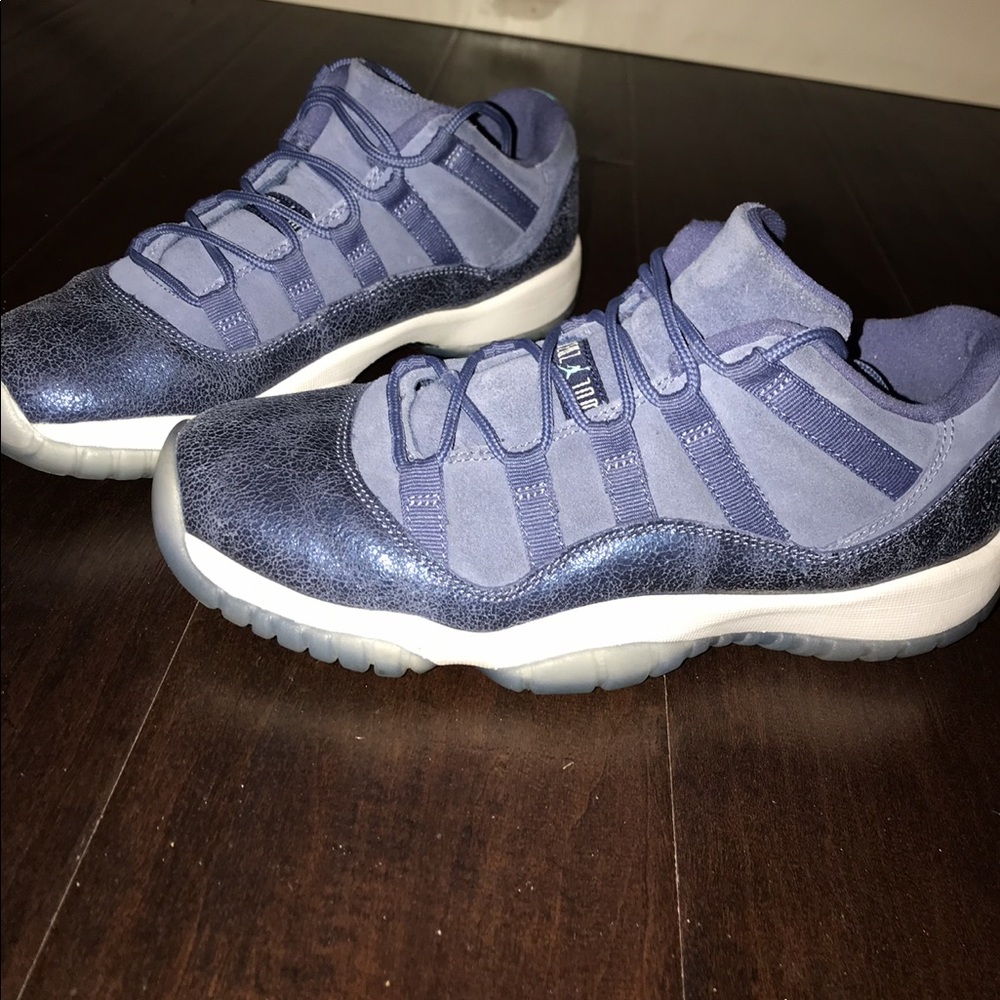 Air jordan 11’s (slightly used)